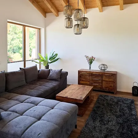 Moderne 4-zimmer Ferienwohnung, Naehe Tegernsee *