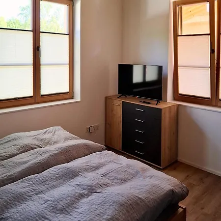 Apartmán Moderne 4-zimmer Ferienwohnung, Naehe Tegernsee *