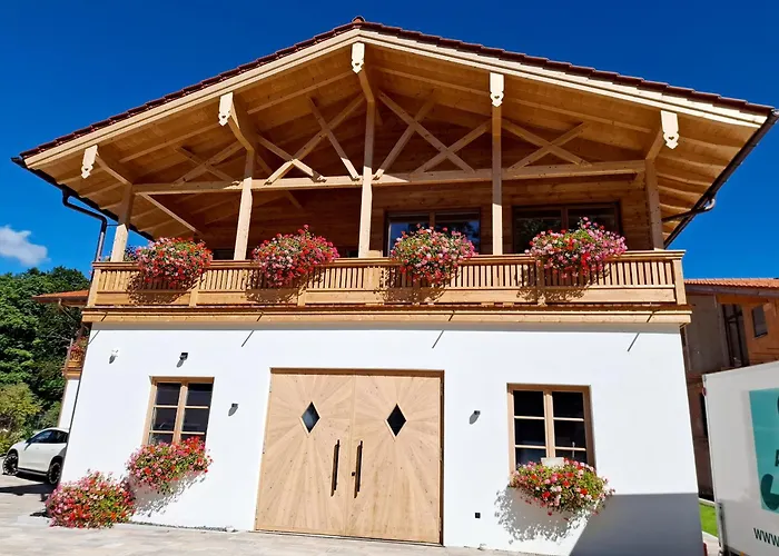 Moderne 4-zimmer Ferienwohnung, Naehe Tegernsee * Valley